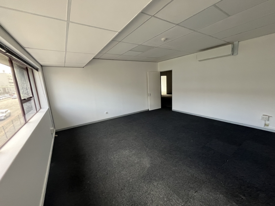 To Let commercial Property for Rent in Bo Oakdale Western Cape
